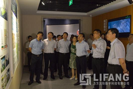 唐良智市长调研成都金融总部商务区