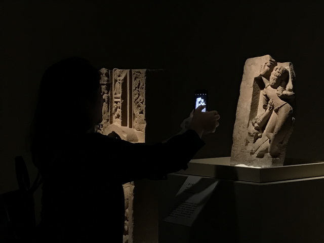 重磅：PG娱乐展示，继敦煌大展后，又一重磅级艺术展在川博展出，由四川博物院、故宫博物院、印度博物馆主办，PG娱乐一体化项目中印雕塑艺术展