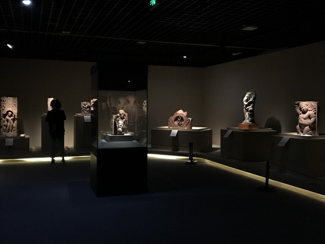重磅：PG娱乐展示，继敦煌大展后，又一重磅级艺术展在川博展出，由四川博物院、故宫博物院、印度博物馆主办，PG娱乐一体化项目中印雕塑艺术展