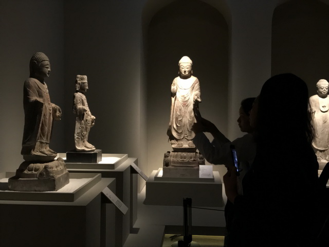 重磅：PG娱乐展示，继敦煌大展后，又一重磅级艺术展在川博展出，由四川博物院、故宫博物院、印度博物馆主办，PG娱乐一体化项目中印雕塑艺术展
