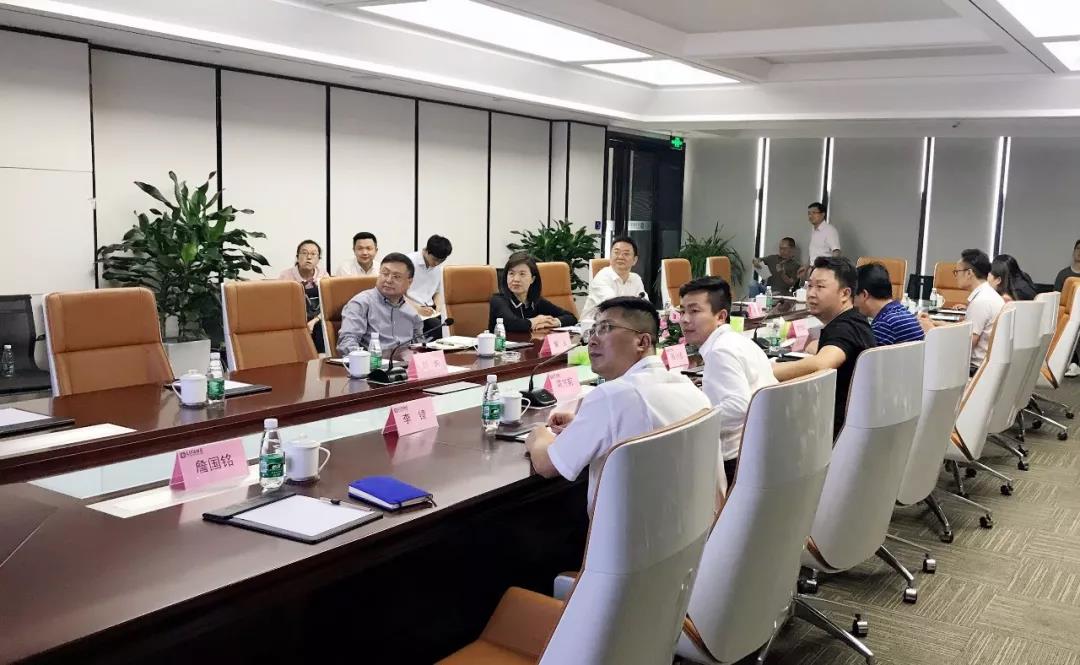 成都市委常委、宣传部部长田蓉等领导一行考察PG娱乐集团