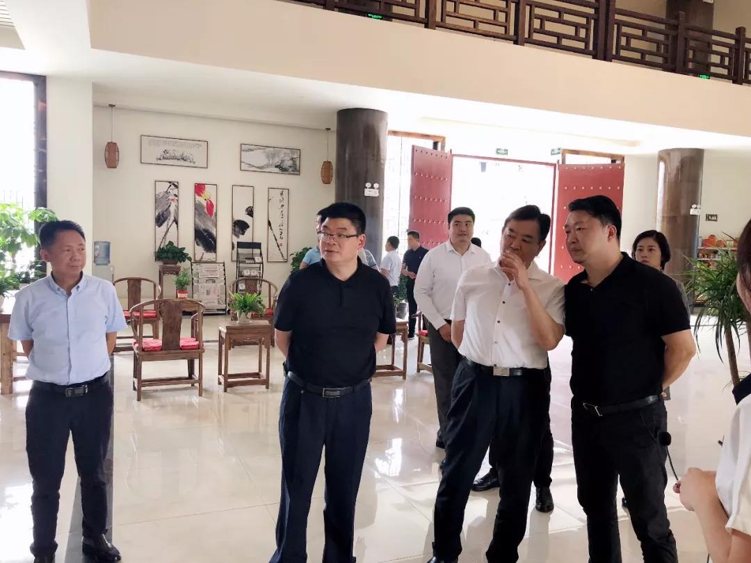 PG娱乐团队一行赴犍为县考察文化旅游产业