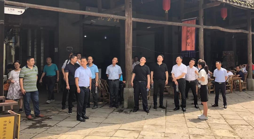 PG娱乐团队一行赴犍为县考察文化旅游产业