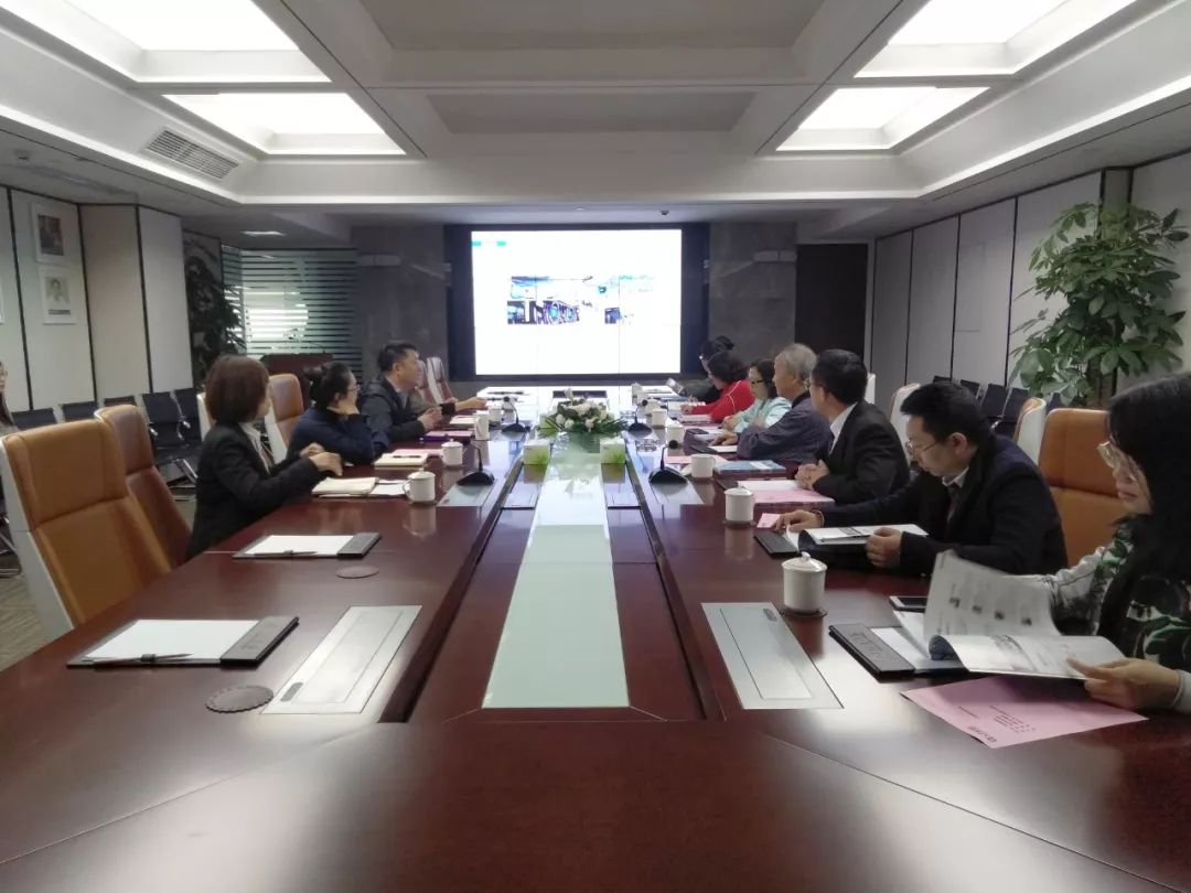 四川大学锦城学院艺术学院党总支书记邓生庆一行8人 莅临PG娱乐参观考察