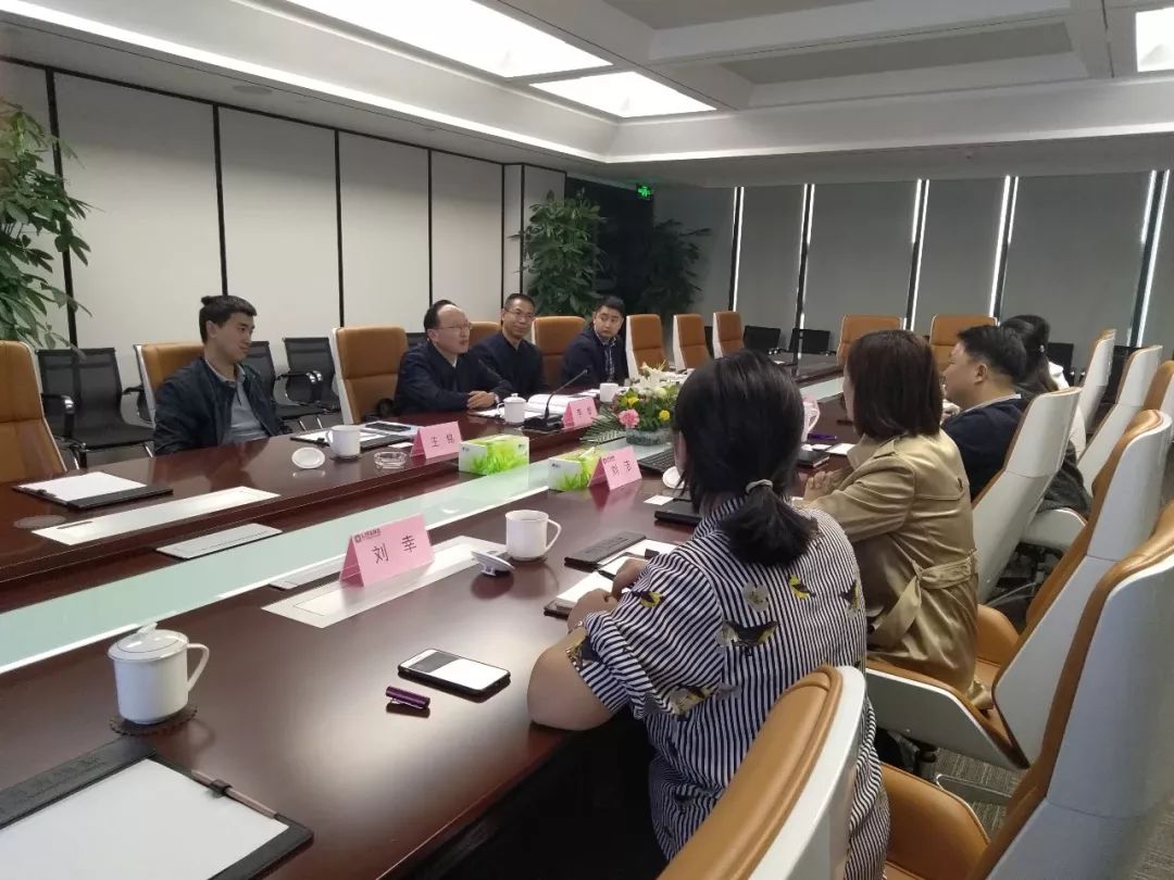 龙泉驿区城投公司董事长李智一行走访调研PG娱乐集团