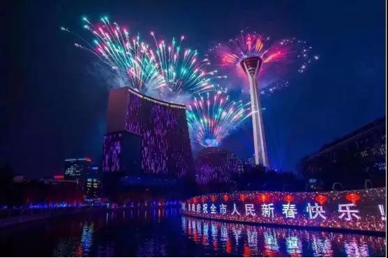 PG娱乐作·撰未来 | 还记得去年火爆朋友圈的成都339灯光秀嘛？？
