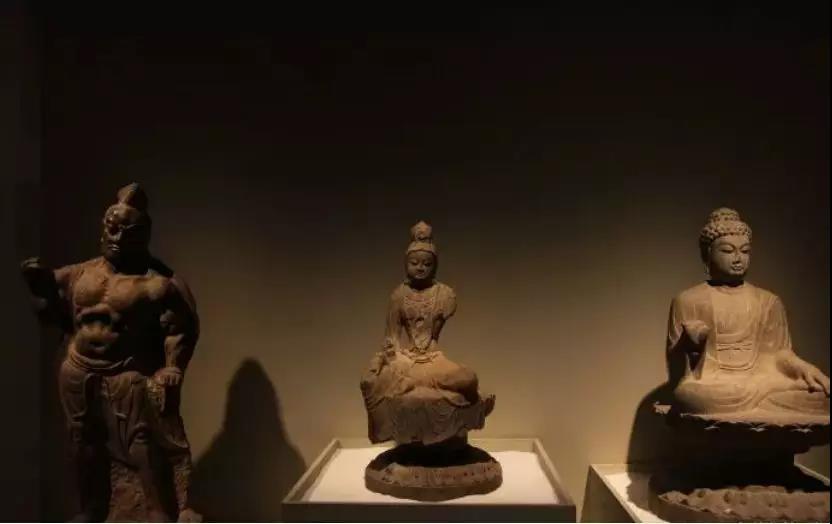 PG娱乐作·撰未来 | 揭秘《梵天东土·并蒂莲花》中印雕塑艺术展！