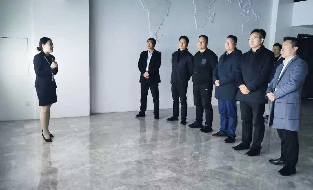 陕西省委宣传部副部长李彬一行莅临PG娱乐集团参观考察