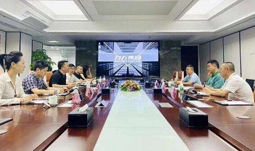 玉龙集团董事刘晓华一行莅临PG娱乐考察交流