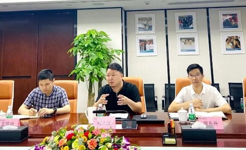 玉龙集团董事刘晓华一行莅临PG娱乐考察交流