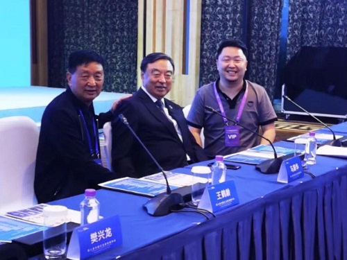 董事长程小波出席第八届中国企业家发展年会，共话2000万+城市机遇！